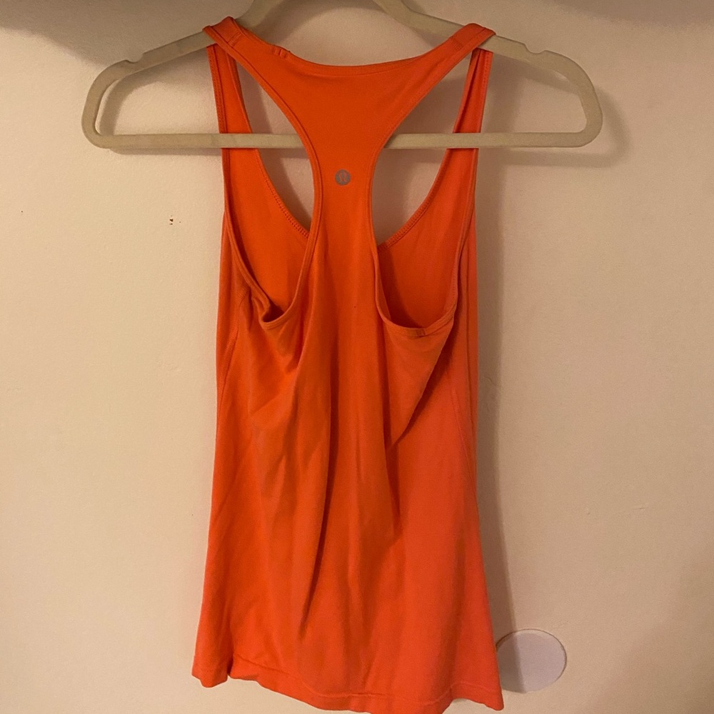 Lulu lemon workout shirt pink